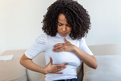 Cancer du sein/autopalpation : techniques et intérêts d’examiner soi-même ses seins !